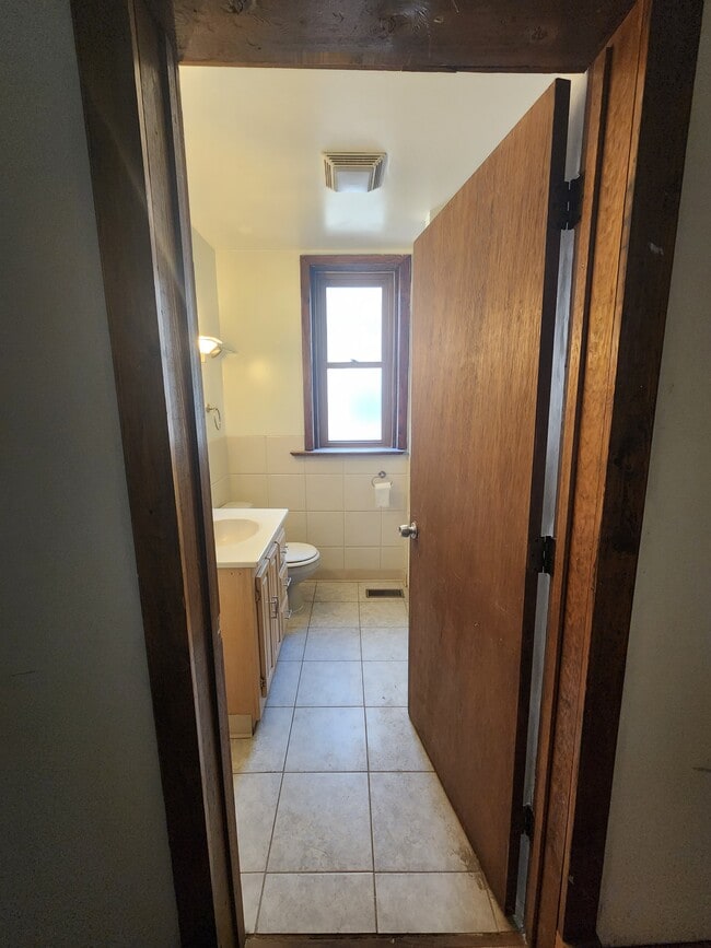 Photo - 4328 N Kenmore Ave