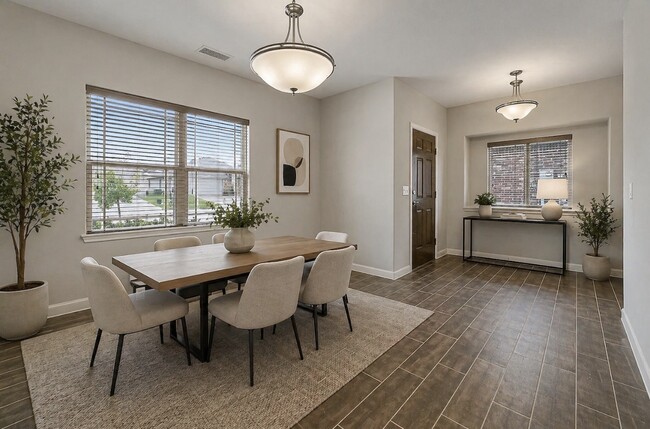 Photo - 485 Harding Ln