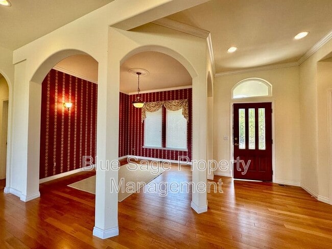 Photo - 561 Doe Run Rd