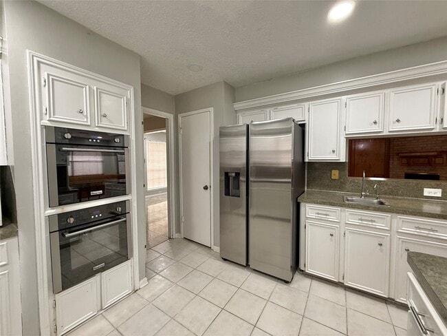 Photo - 9002 Sabastian Dr