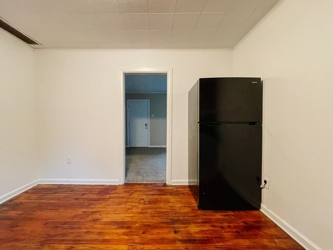 Photo - Coming Soon! Cozy 2 Bed / 1 Bath Home — Pet Friendly!