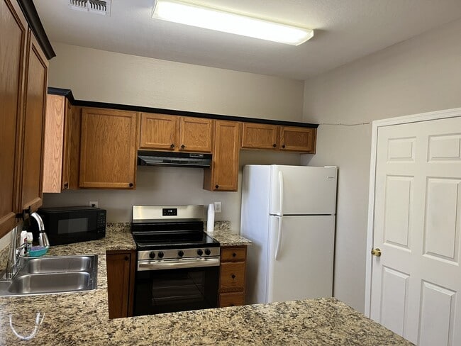 Photo - 2300 E Magma Rd