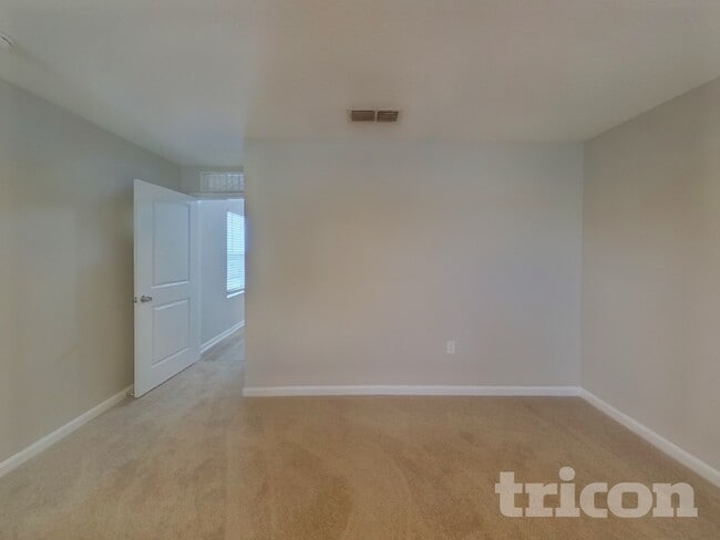 Photo - 7741 Courage Ct