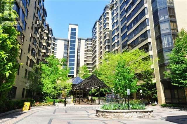 Photo - 280 Simcoe St Unit 502