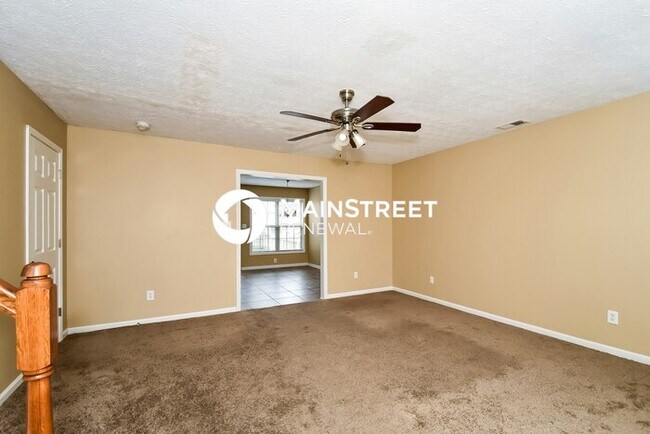 3 Bedroom Pet-Friendly Home in Louisville, KY with Main Street Renewal