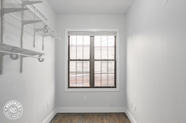 Photo - 54-38 Arnold Ave Unit 3M