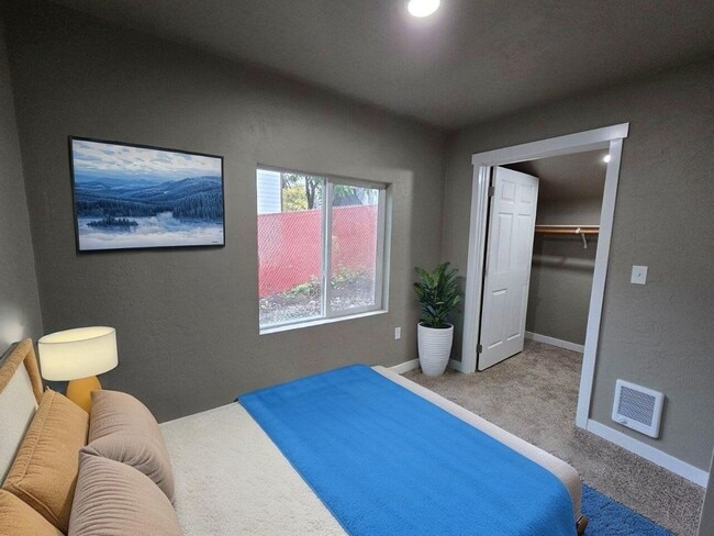 Photo - 1641 SE Marsters Ave