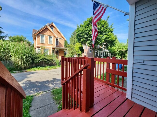 Photo - 35 Lawton St