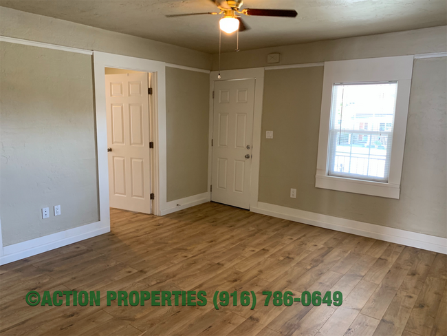 Photo - Central Roseville Bungalow 2 bedroom 1 Bathroom, Street Parking, Shed, No Yard