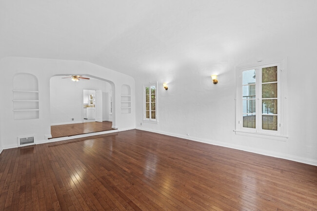 Photo - 429 N Gardner St Unidad 431