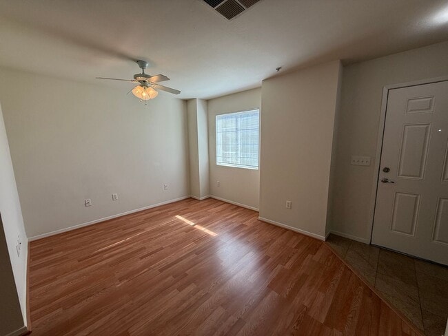 Photo - 600 Hosking Ave Unit B