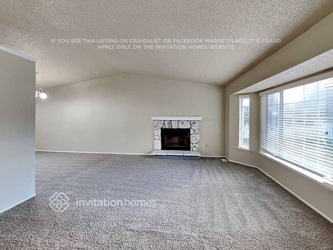 Photo - 605 187th St E