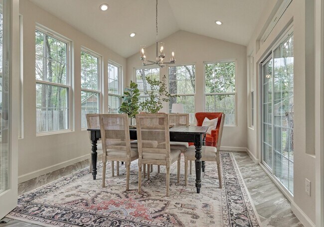 Photo - 47 Firethorn Pl