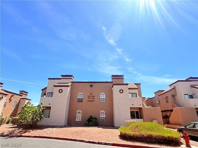 Photo - 2967 Juniper Hills Blvd Unidad 104