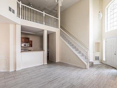 Photo - 943 Winterstone Dr