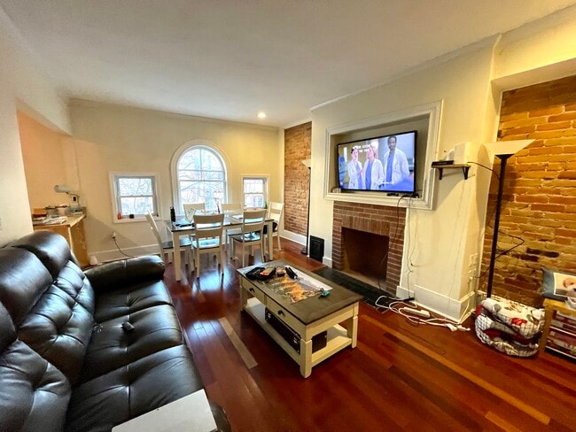 Photo - 45 Hemenway St Unit #2