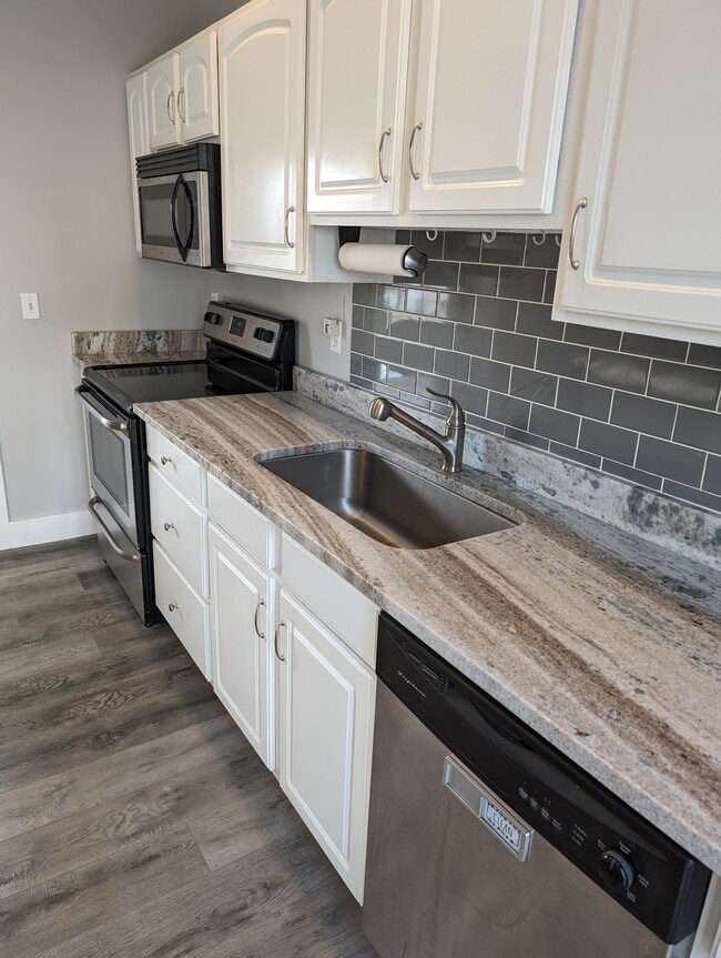 Photo - 264 Elm St Unit 1