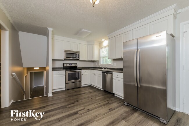 Photo - 2312 Barnsley Ct