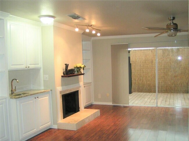 Photo - 6627 Valleyside Rd