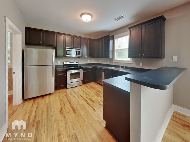 Photo - 169 Herring St