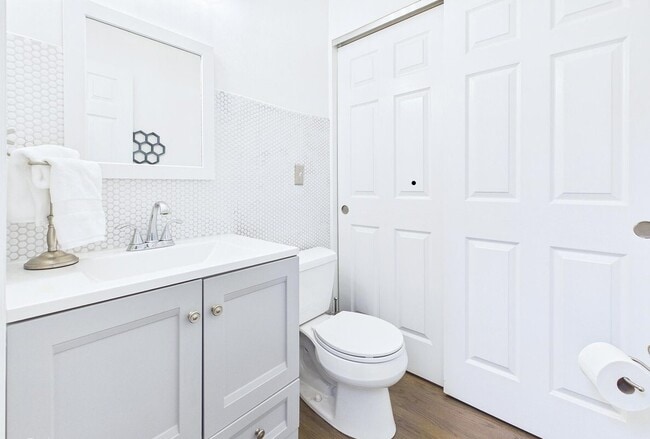 Photo - 764 Cherry Creek Dr