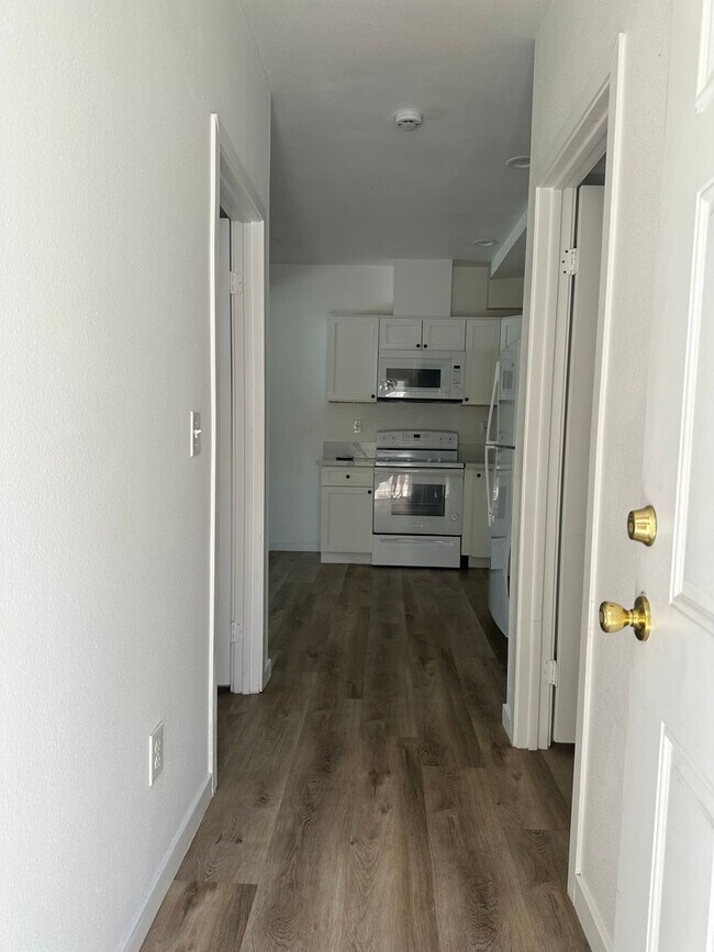 Photo - Charming 1 bedroom-ADU -Perfect Starter Home!