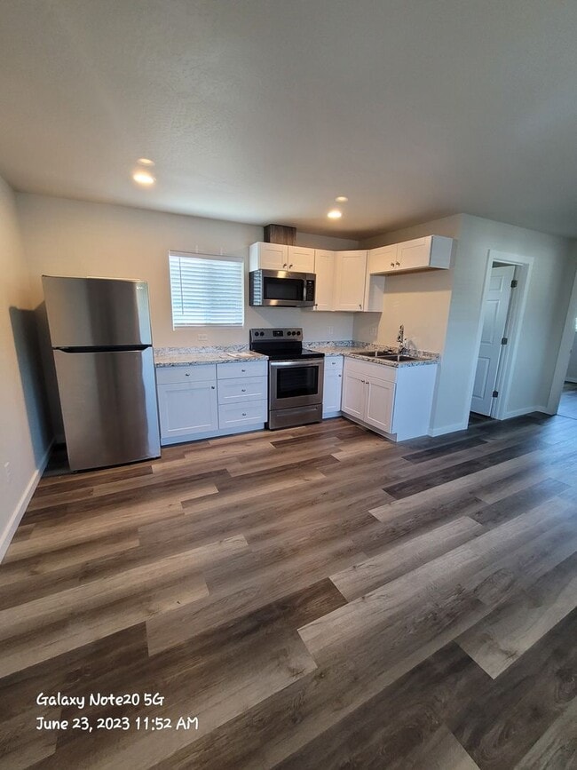 Photo - Wagner Creek Estates Unit Wagner Creek Estates #28