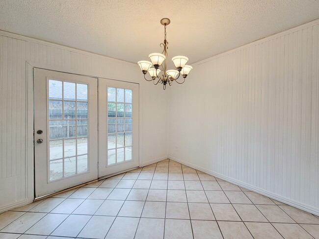 Photo - 2710 Quail Creek Dr