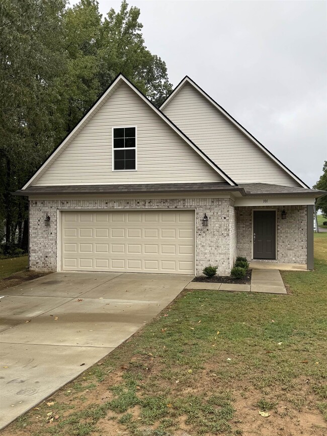 Building Photo - 101 Walnut Ridge