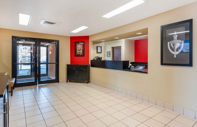 Furnished Studio-Cincinnati - Florence - Turfway Rd.