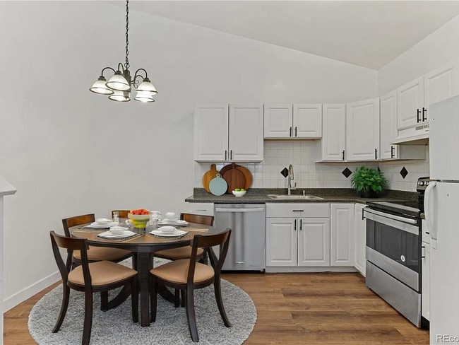 Photo - 9061 Osceola St