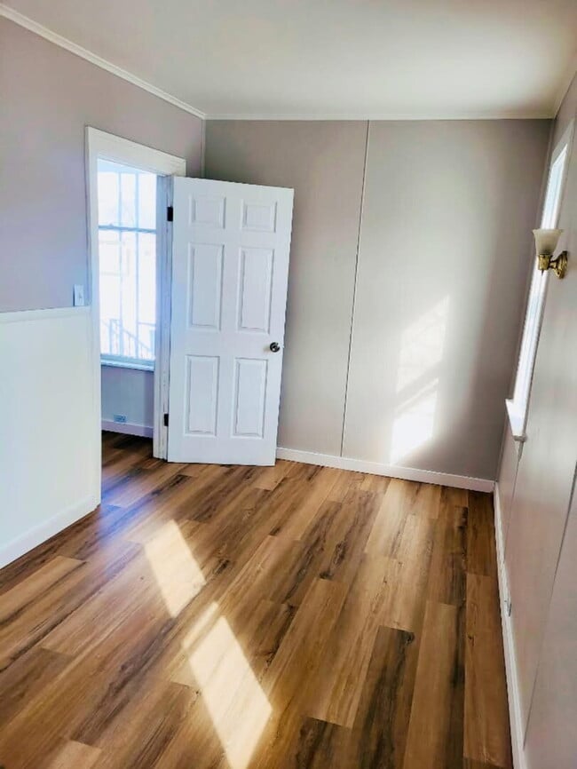 Photo - 721 Lyon St Unit 2