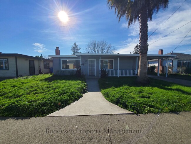 Building Photo - 332 Coronado Dr Rental