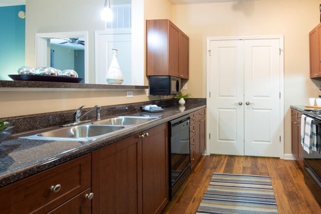 Seven Springs Apartments