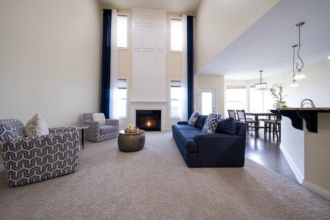 Photo - 5075 Jewel Ln N