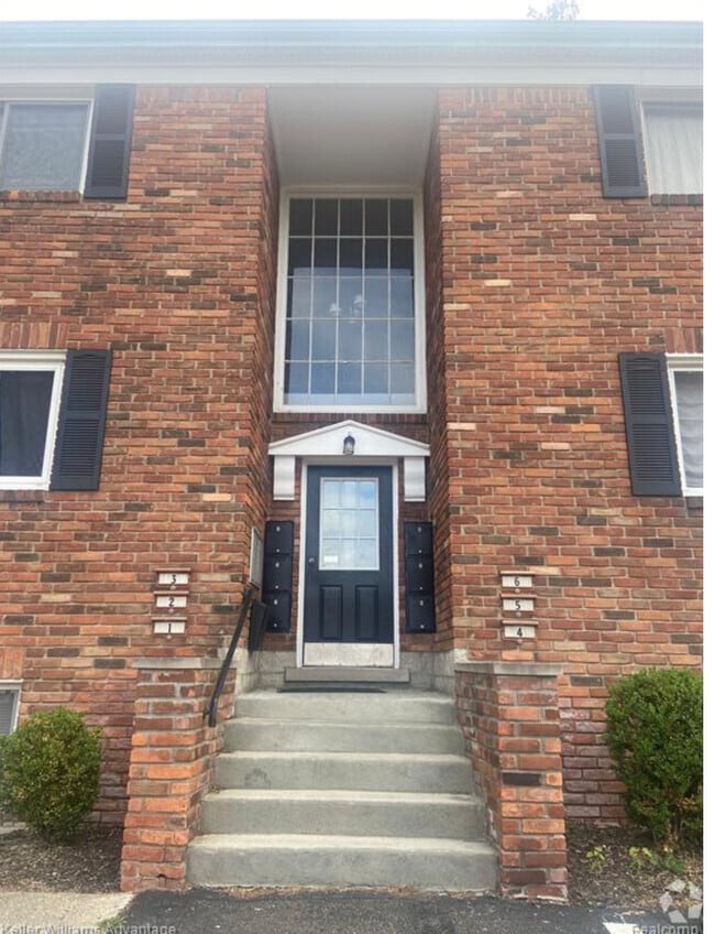 Building Photo - 31831 Grand River Ave Unit 9 Rental