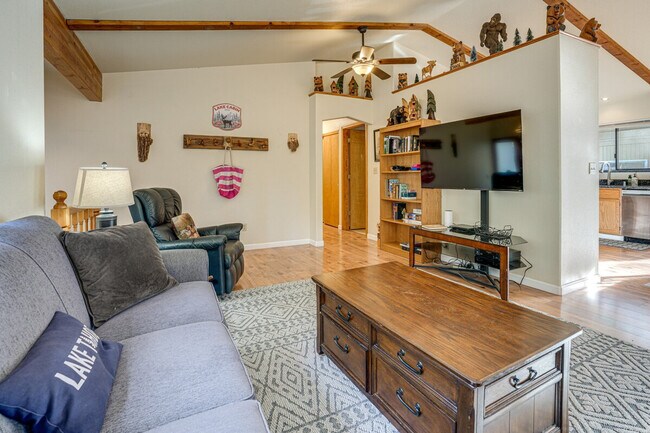 Photo - 2634 Pinter Ave Unit ID1385823P