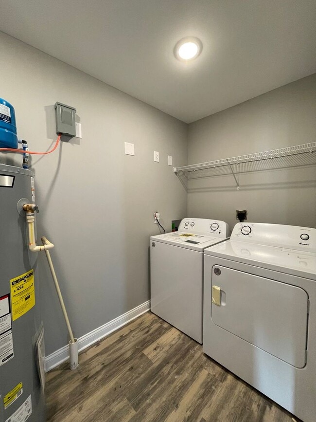 121/123 Tucker Ln - 121/123 Tucker Ln Apartment Unit 121 Tucker Ln