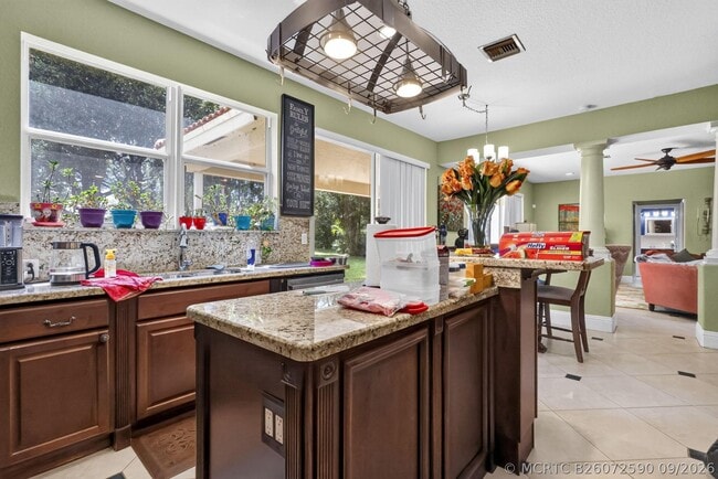 7280 Serrano Terrace
