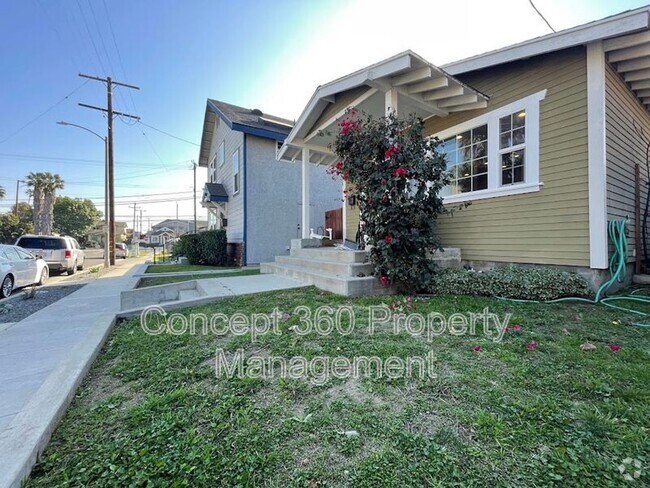 Building Photo - 1025 Grand Ave Rental