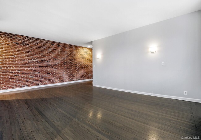 Photo - 11 Alden Rd Unit 1M