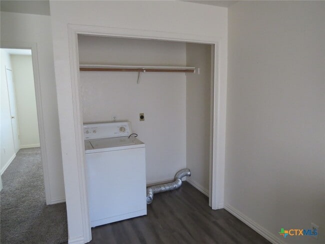 Photo - 1602 Benttree Dr Unit D