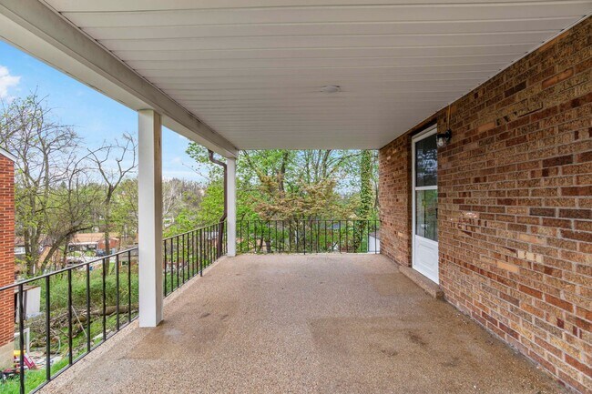 Photo - AVAILABLE NOW! Fully RENOVATED 2-bedroom in PENN HILLS!