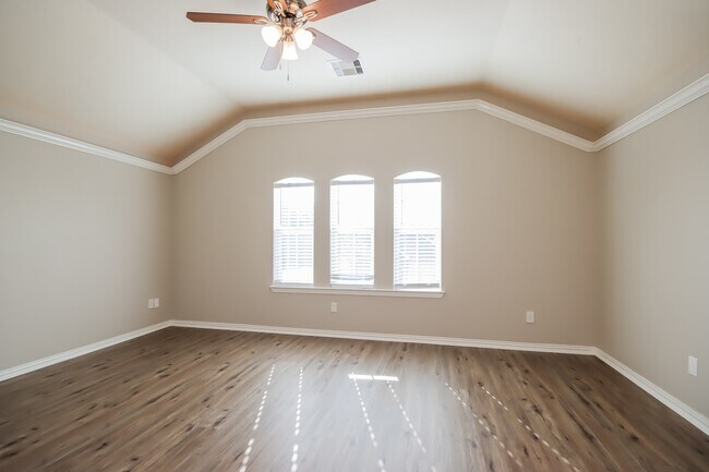 Photo - 28923 Hidden Lake W