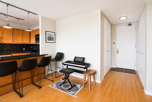 Photo - 655 W Irving Park Rd Unit 4403