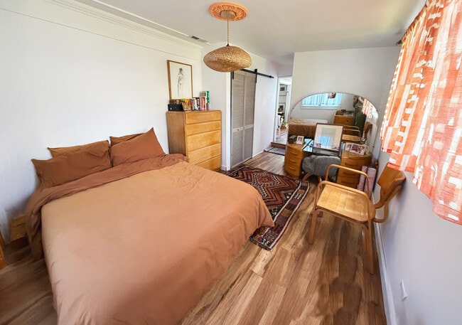 bed 1 - 1614 Ballard Park Dr