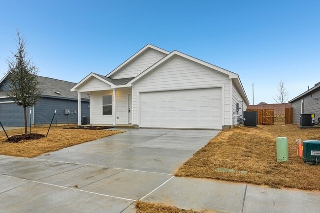 Photo - 1616 Poptic Ln