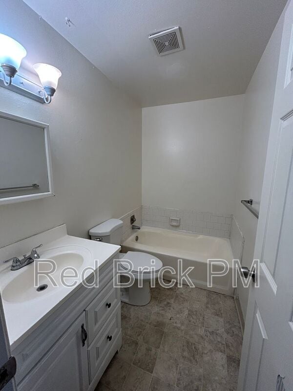 Photo - 1302 Frankfort Ct