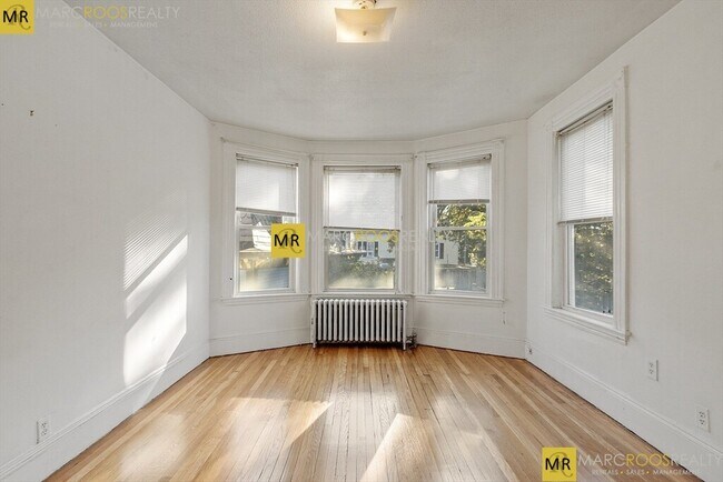 Photo - 182 Harvard St