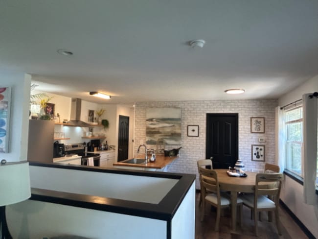 Photo - 112 McCurry Terrace